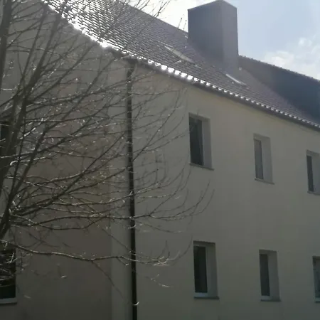 아파트 Gaestehaus An Der Warnow