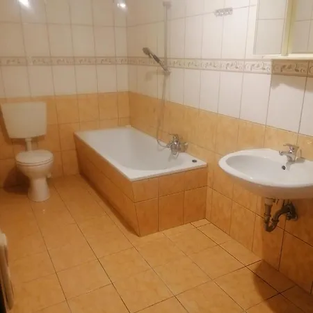 Apartman Gaestehaus An Der Warnow