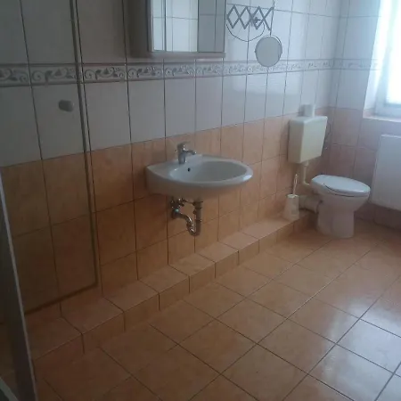Apartment Gaestehaus An Der Warnow
